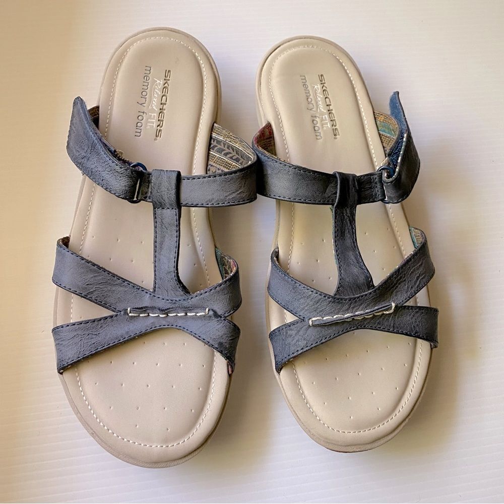 Skechers Relaxed fit memory foam slip on leather t strap sandals blue 8
